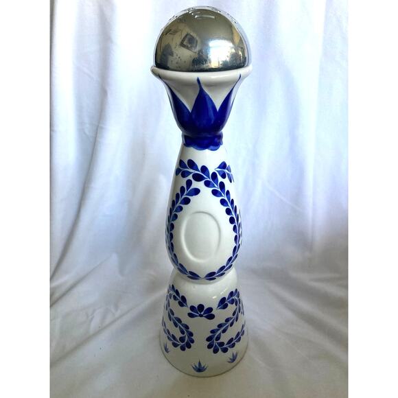 EMPTY Clase Azul Reposado Empty Bottle 750ml -Leaf emblem is missing - Picture 1 of 7